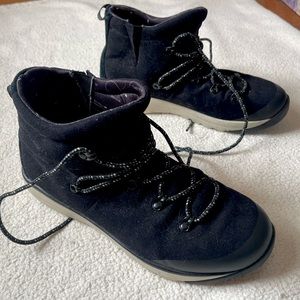 Columbia boots.